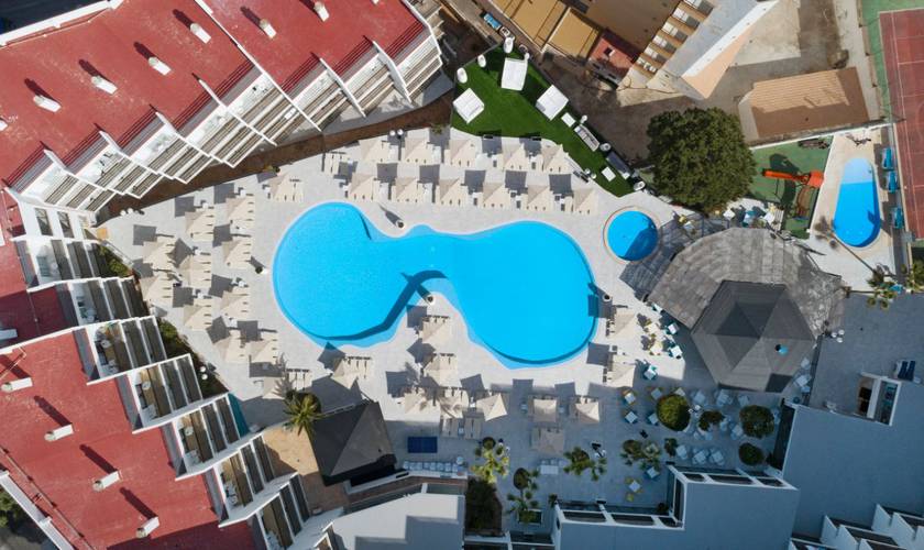 Exteriores Hotel Palmanova Suites by TRH Magaluf