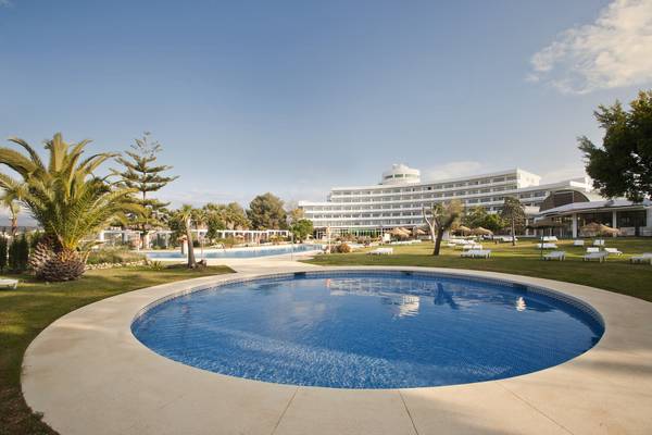 Piscina infantil Hotel TRH Paraíso Estepona