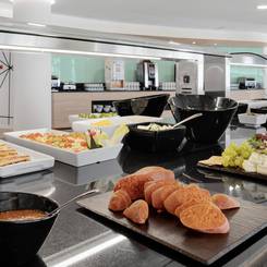 DESAYUNO BUFFET Hotel Palmanova Suites by TRH - Magaluf