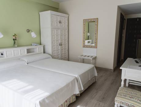 HABITACIÓN ESTÁNDAR DOBLE Hotel TRH Mijas en Mijas